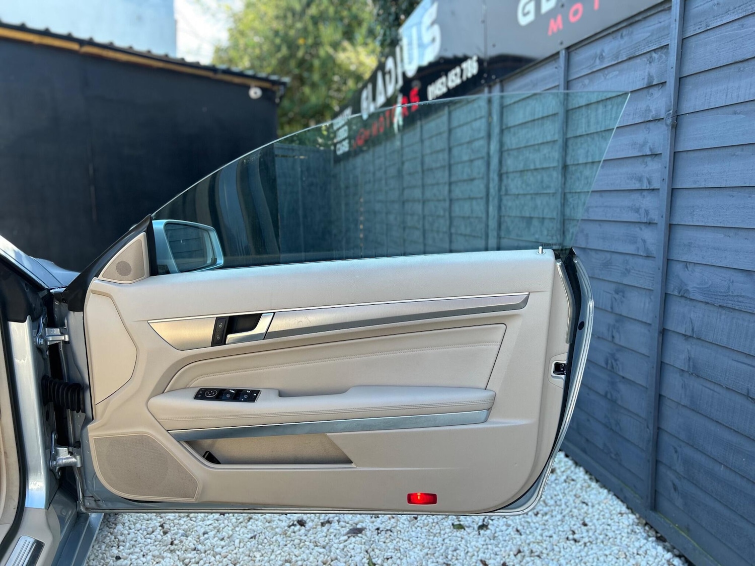 Used Mercedes-Benz E Class 2014 for sale - 77940350: Photo 27