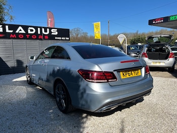 Used Mercedes-Benz E Class 2014 for sale - 77940350: Photo