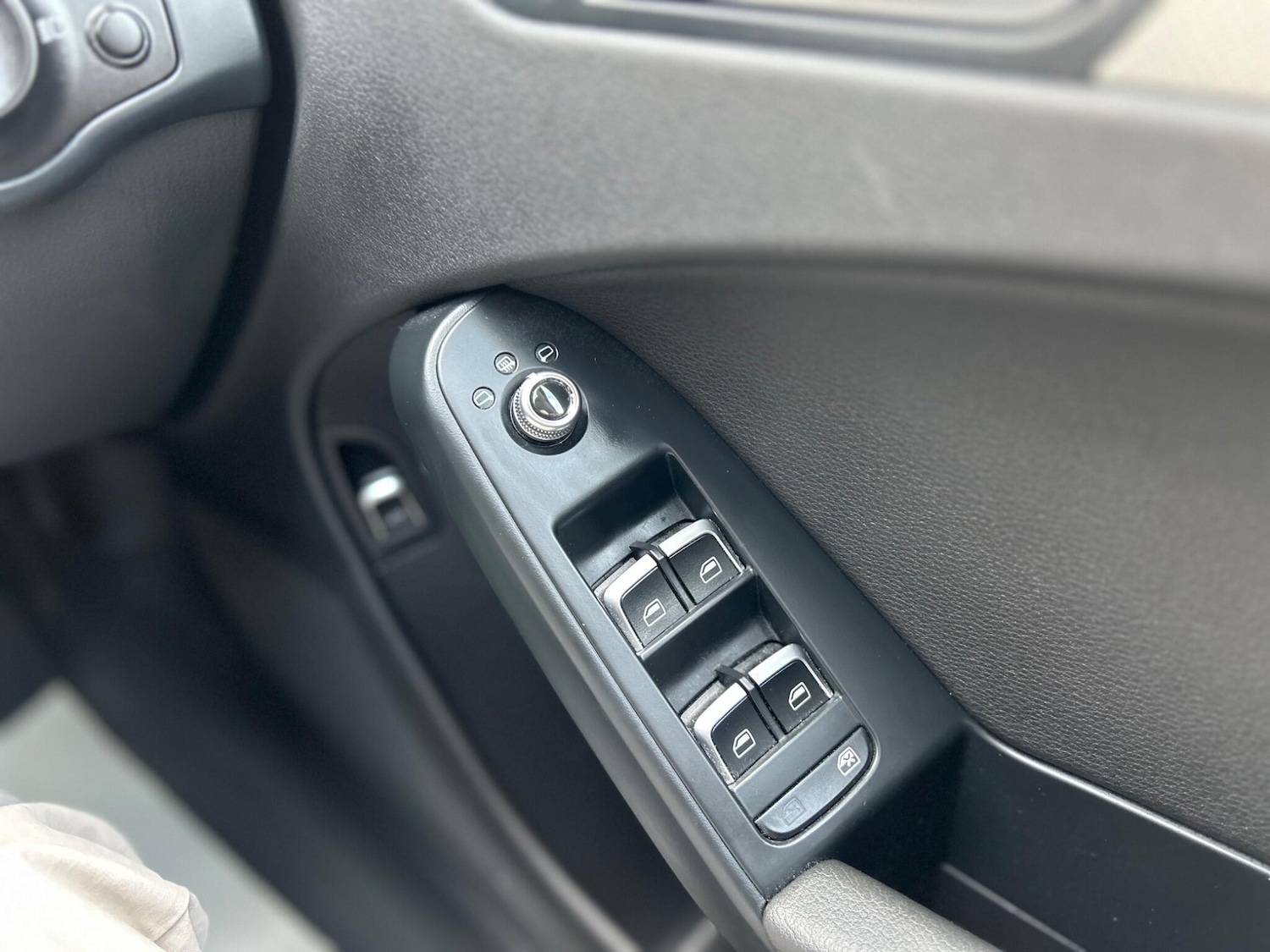 Used Audi A4 2015 for sale - 78072608: Photo 37