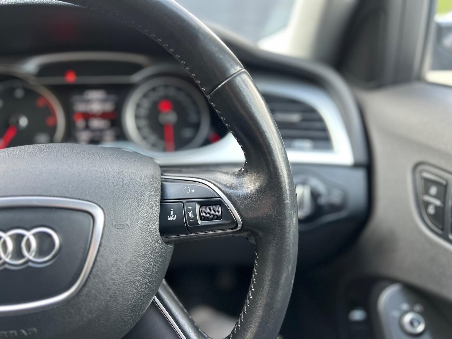 Used Audi A4 2015 for sale - 78072608: Photo 50