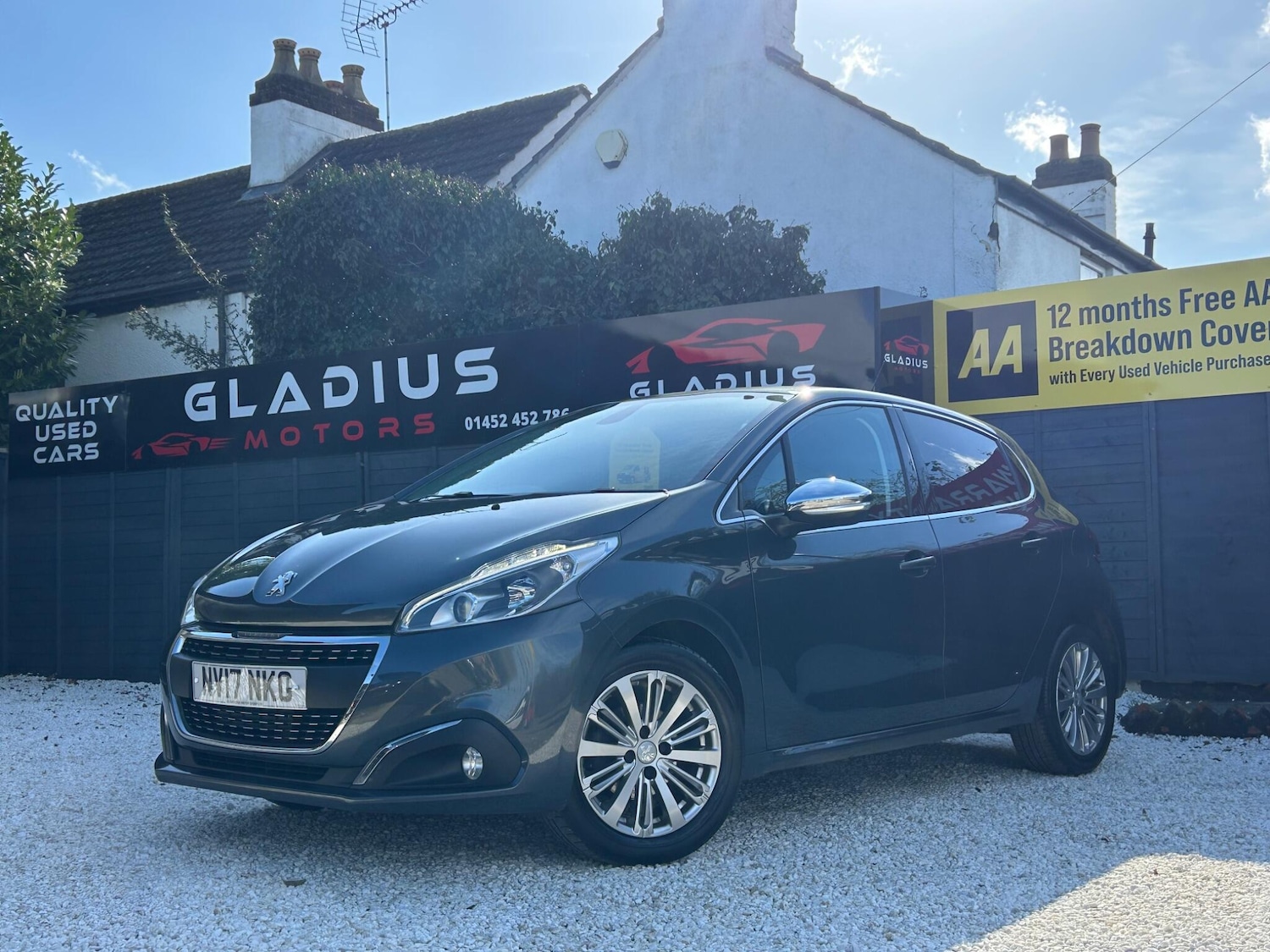 Used Peugeot 208 2017 for sale - 77723848: Photo 3