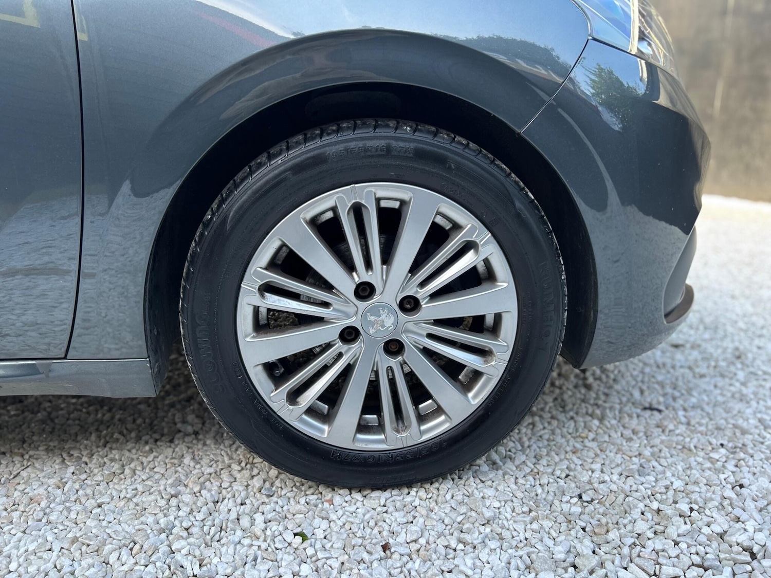 Used Peugeot 208 2017 for sale - 77723848: Photo 31