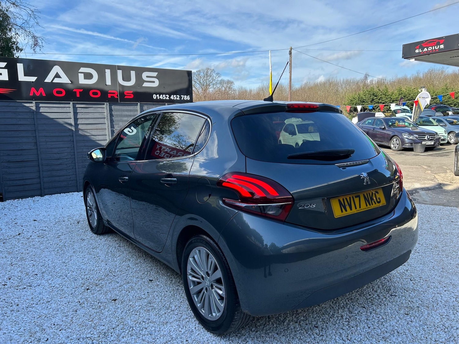 Used Peugeot 208 2017 for sale - 77723848: Photo 4