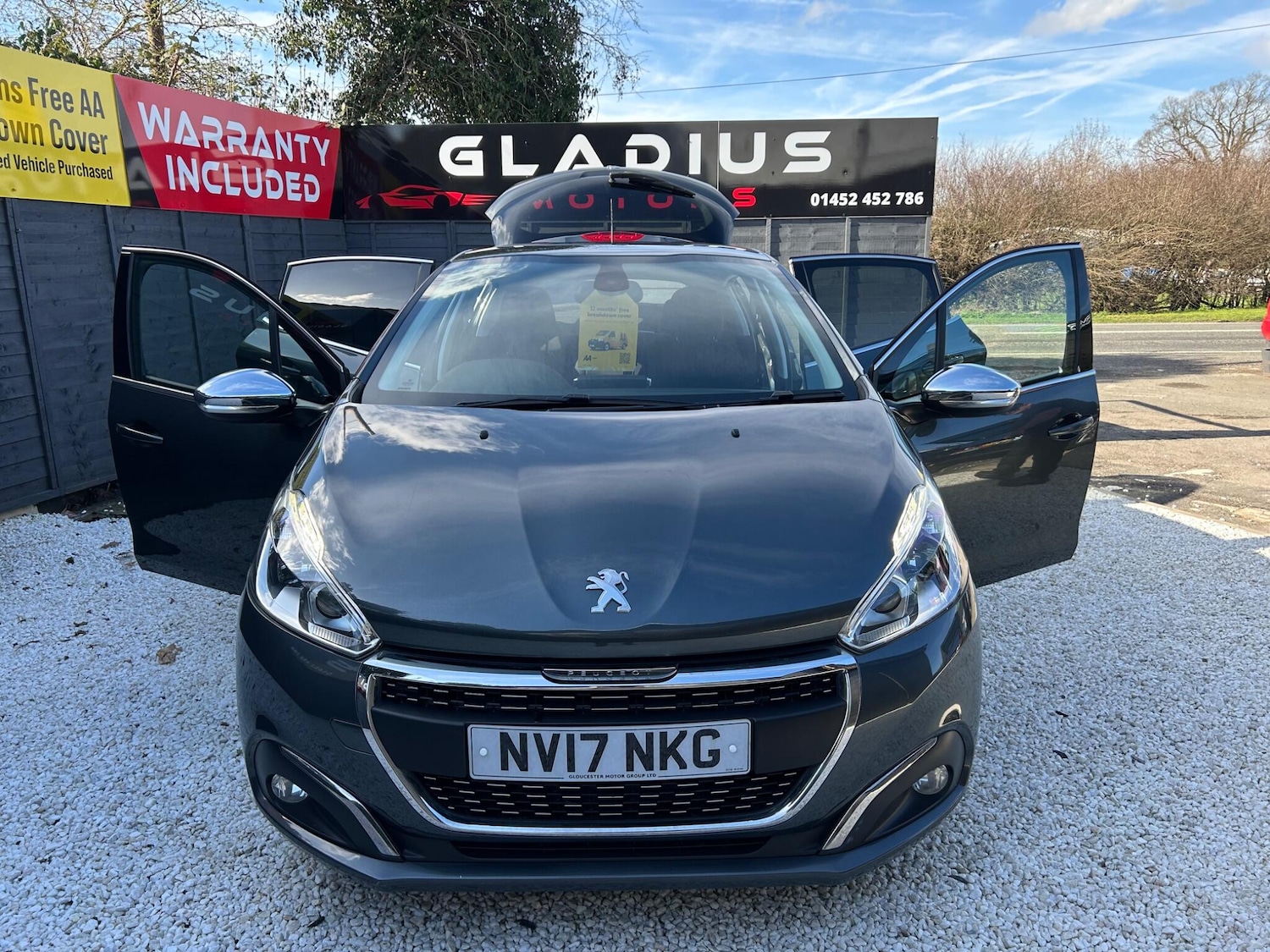 Used Peugeot 208 2017 for sale - 77723848: Photo 5