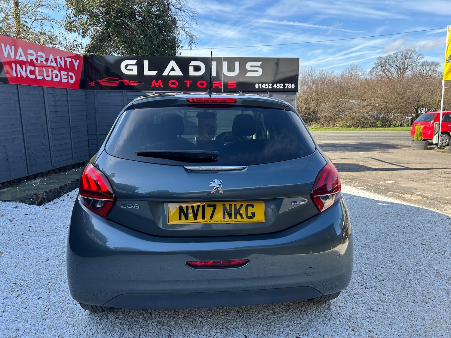 Used Peugeot 208 2017 for sale - 77723848: Photo 8