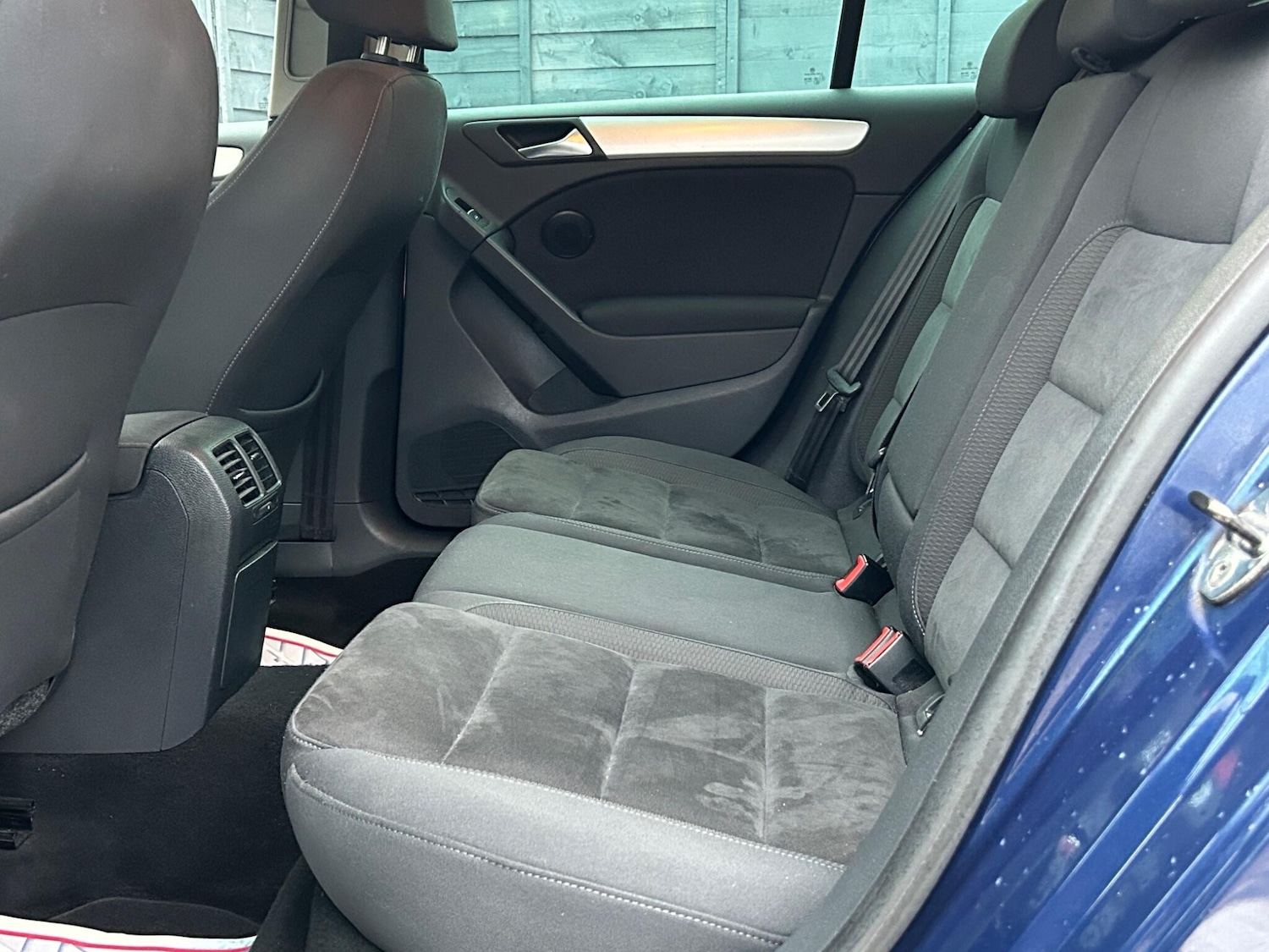 Used Volkswagen Golf 2010 for sale - 77411981: Photo 25