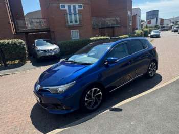 2016 (16) - 1.6 D-4D Design 5dr
