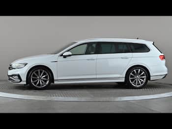 Used Volkswagen Passat 2022 for sale - 79649180: Photo