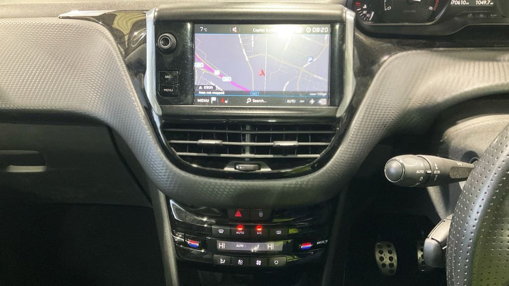 Used Peugeot 2008 2017 for sale - 77836094: Photo 10