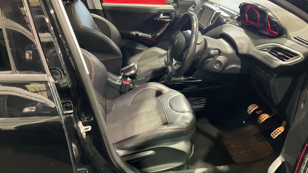 Used Peugeot 2008 2017 for sale - 77836094: Photo 12