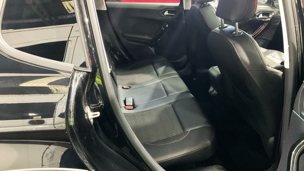 Used Peugeot 2008 2017 for sale - 77836094: Photo 13