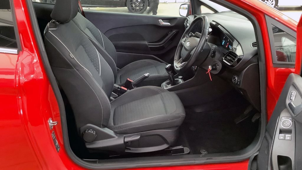 Used Ford Fiesta 2017 for sale - 76106215: Photo 11