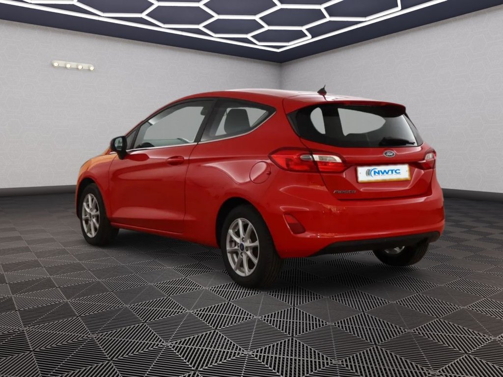 Used Ford Fiesta 2017 for sale - 76106215: Photo 4