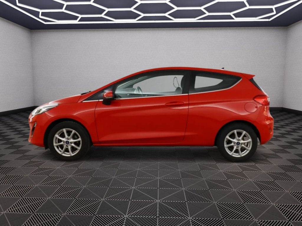 Used Ford Fiesta 2017 for sale - 76106215: Photo 7