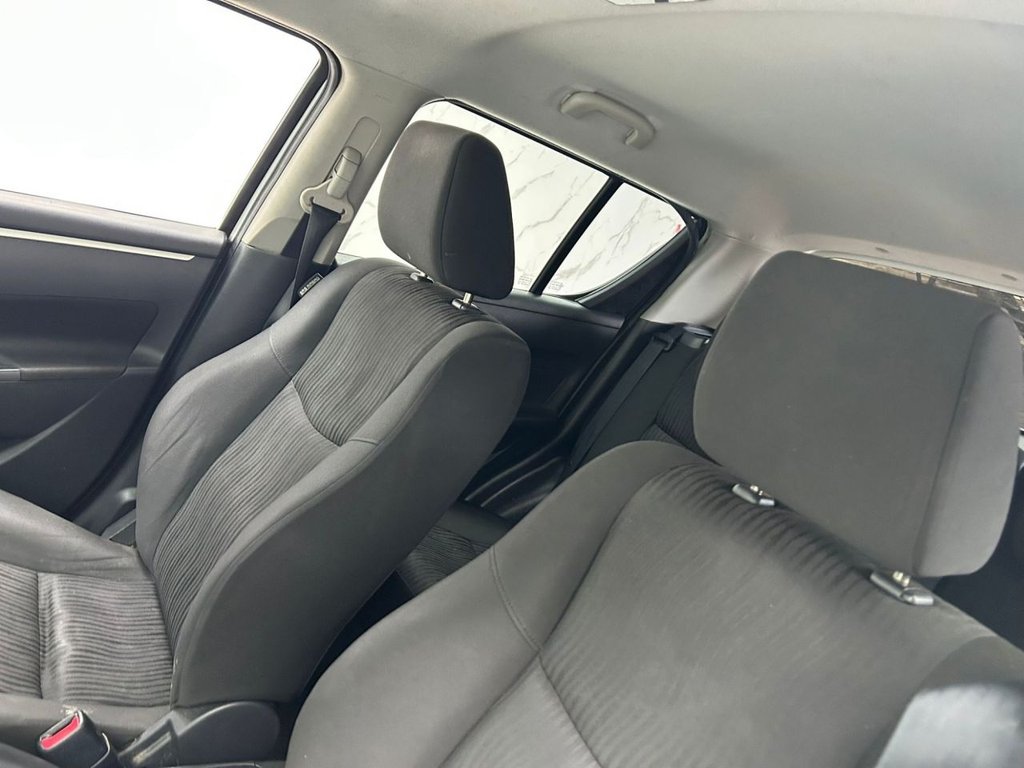 Used Suzuki Swift 2012 for sale - 76105980: Photo 11