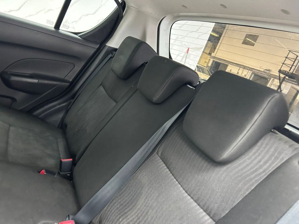 Used Suzuki Swift 2012 for sale - 76105980: Photo 17