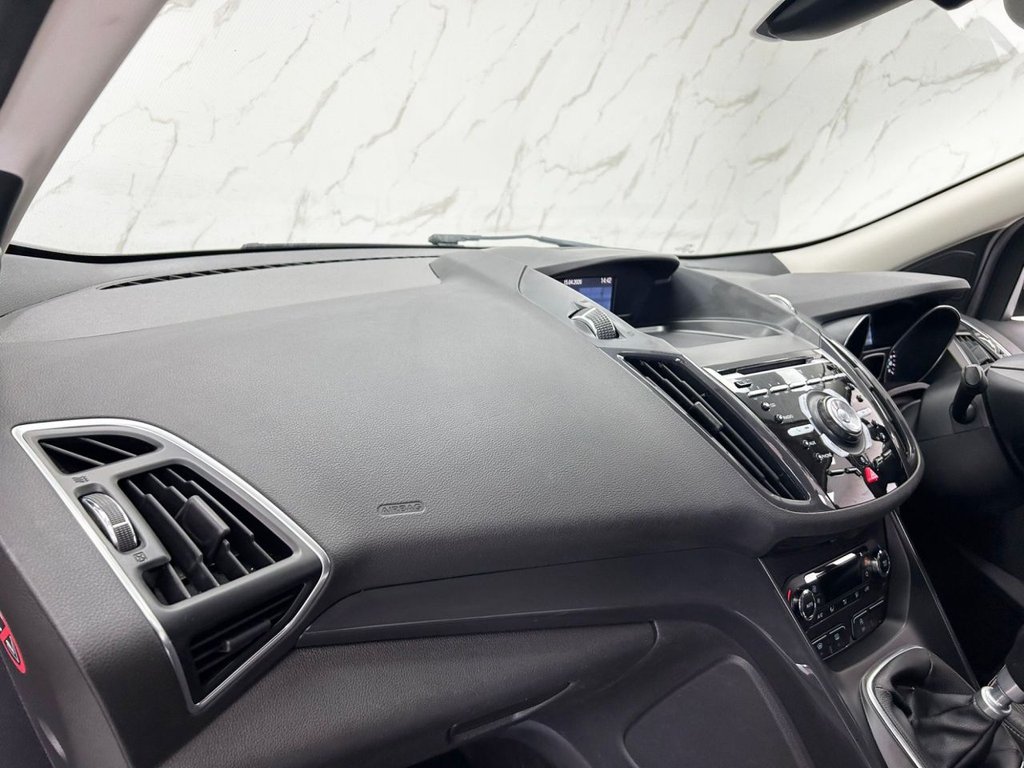 Used Ford Kuga 2015 for sale - 77594026: Photo 12