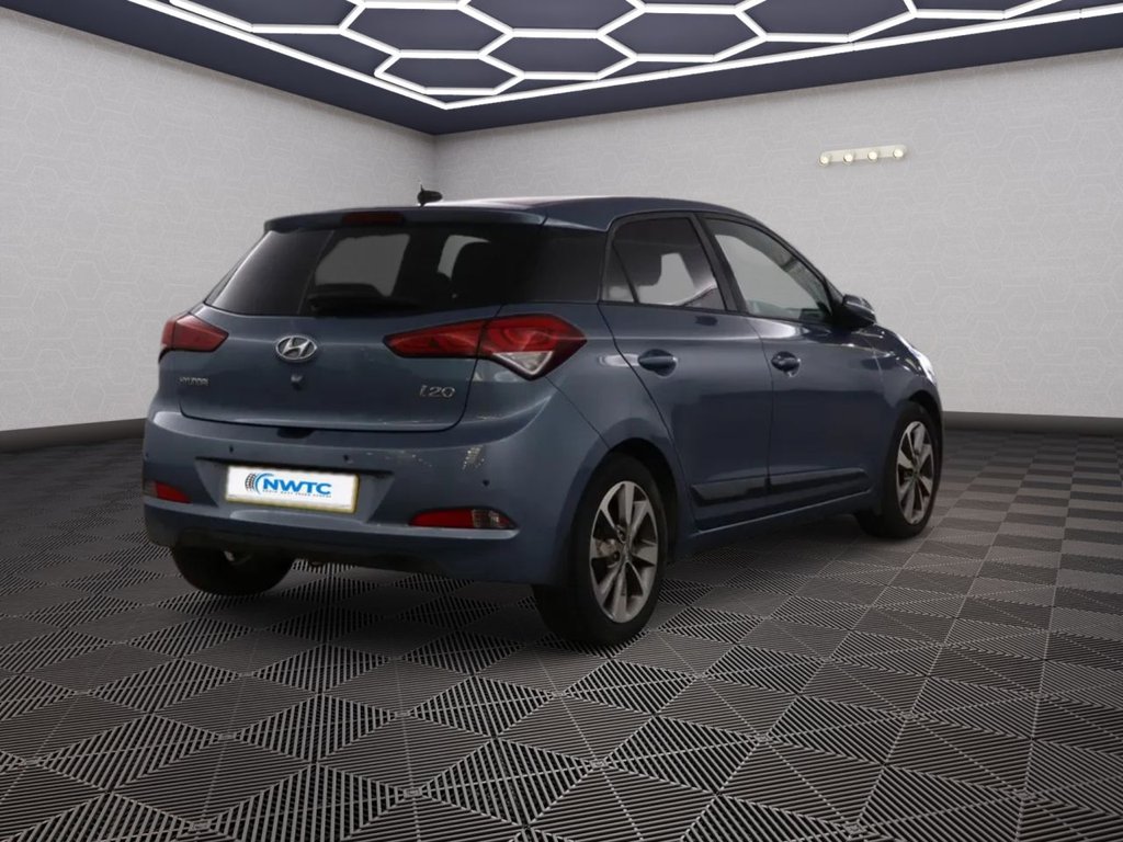 Used Hyundai i20 2016 for sale - 76105854: Photo 5