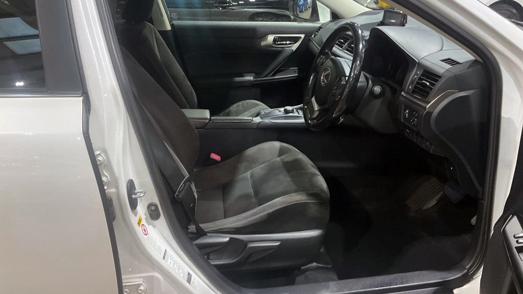 Used Lexus CT 2016 for sale - 76105976: Photo 11