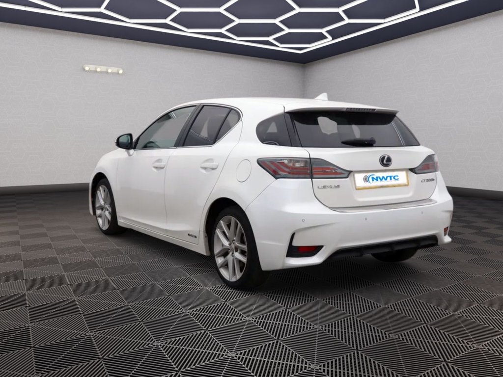 Used Lexus CT 2016 for sale - 76105976: Photo 4