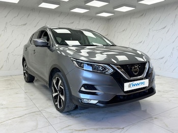 Used Nissan Qashqai 2017 for sale - 75974276: Photo 2