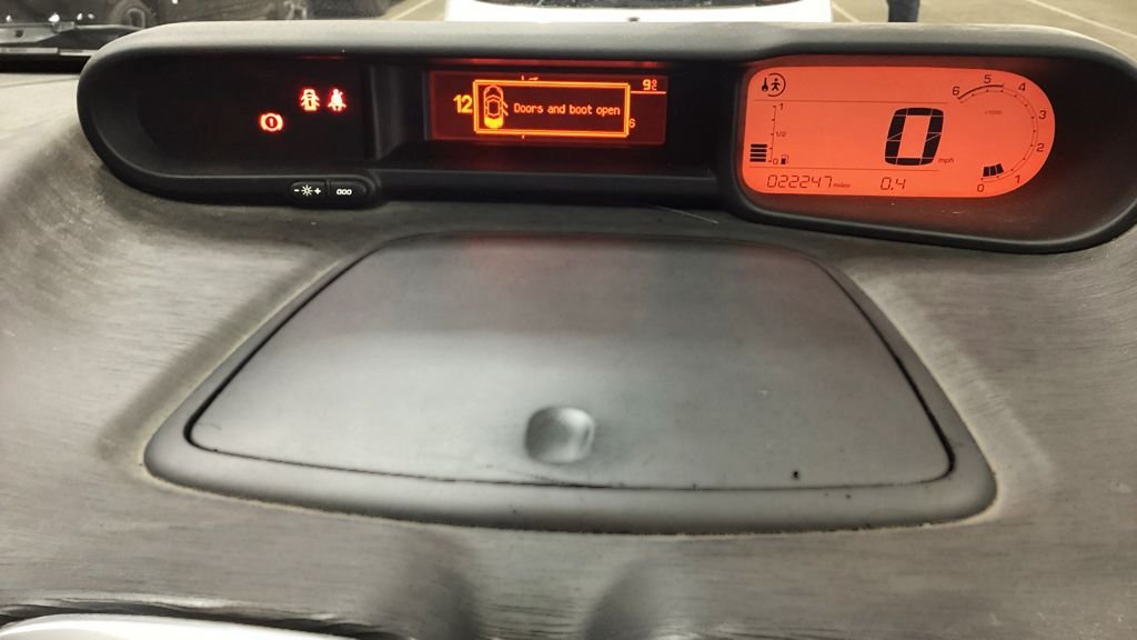 Used Citroen C3 Picasso 2015 for sale - 77436782: Photo 11