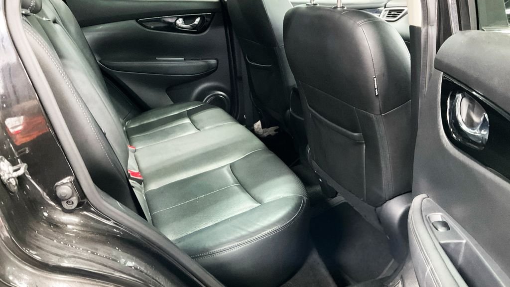 Used Nissan Qashqai 2016 for sale - 77328331: Photo 13