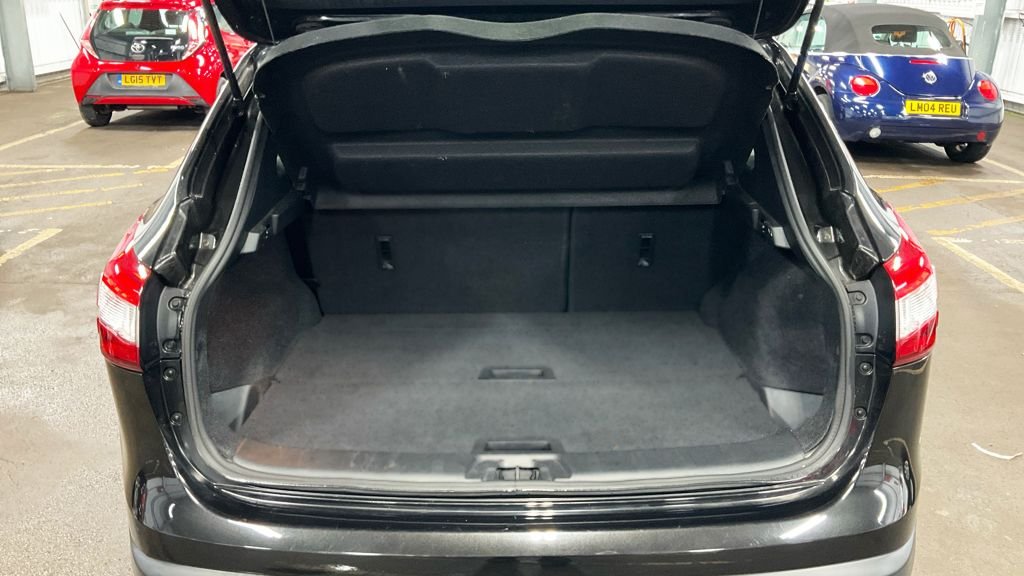 Used Nissan Qashqai 2016 for sale - 77328331: Photo 14