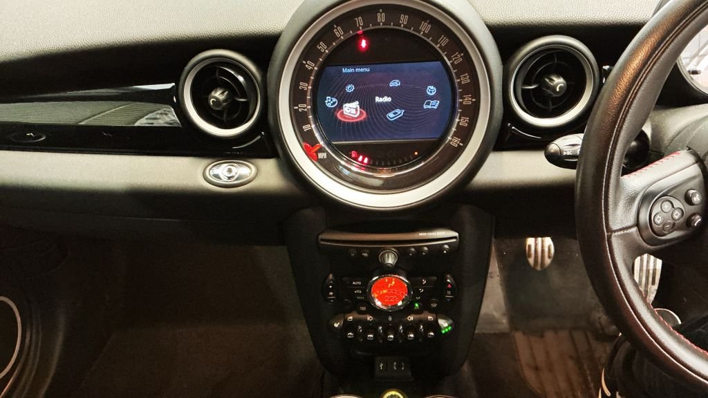 Used MINI Roadster 2015 for sale - 77356181: Photo 10