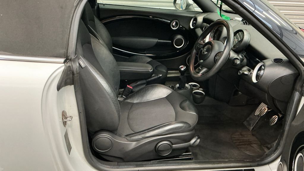 Used MINI Roadster 2015 for sale - 77356181: Photo 12