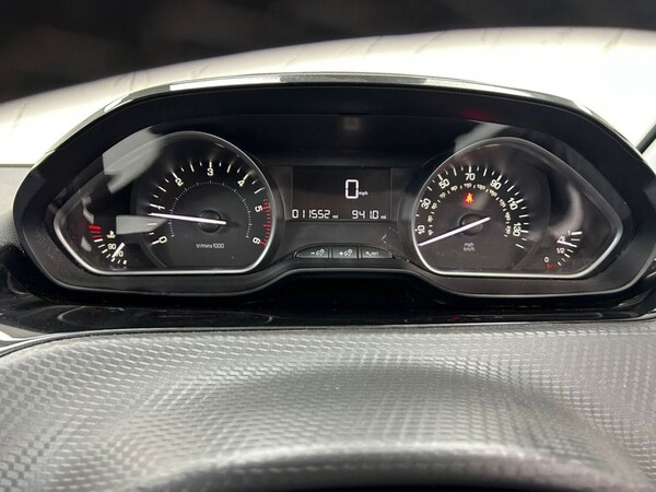 Used Peugeot 208 2016 for sale - 75383789: Photo 15