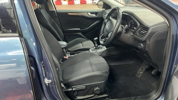 Used Ford Focus 2019 for sale - 76304112: Photo 11