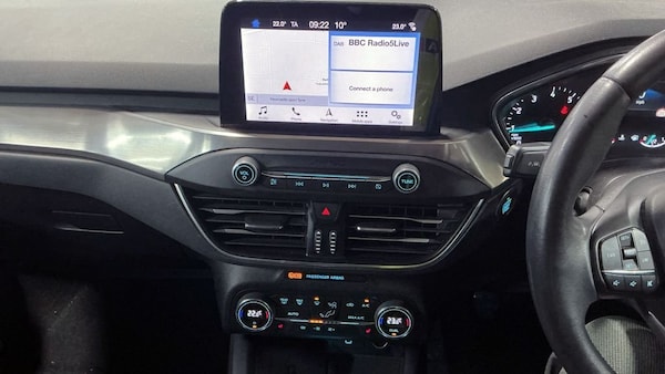 Used Ford Focus 2019 for sale - 76304112: Photo 9