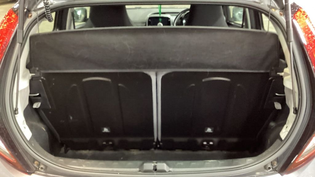 Used Toyota AYGO 2021 for sale - 77764605: Photo 11