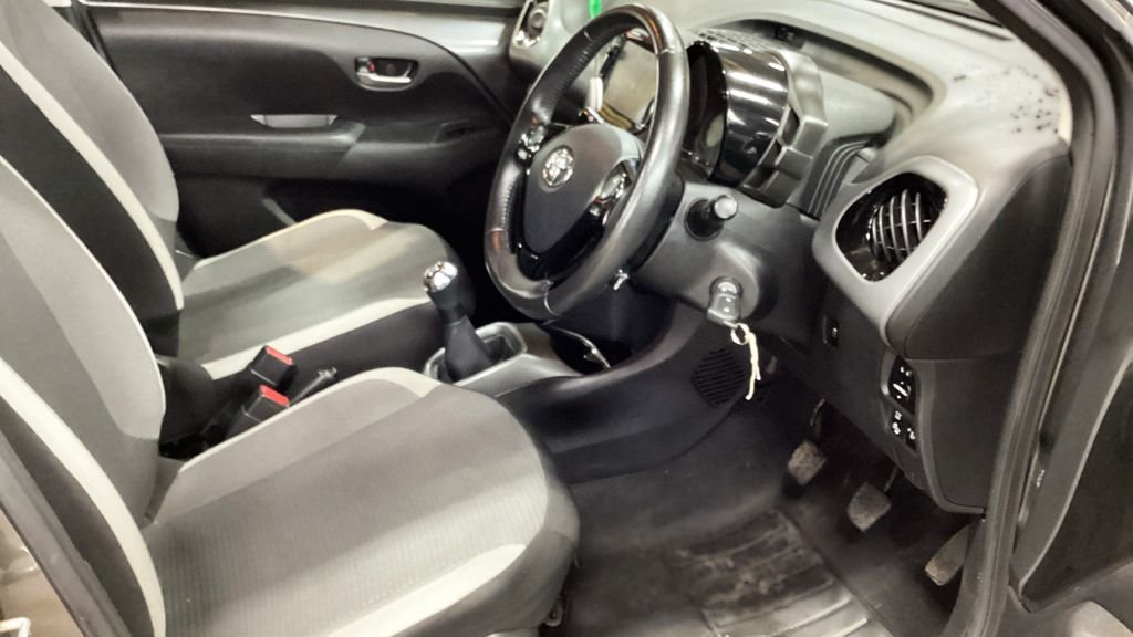 Used Toyota AYGO 2021 for sale - 77764605: Photo 9