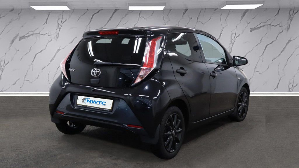 Used Toyota AYGO 2018 for sale - 76406994: Photo 5