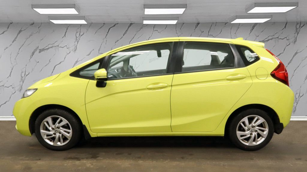 Used Honda Jazz 2016 for sale - 77667732: Photo 9