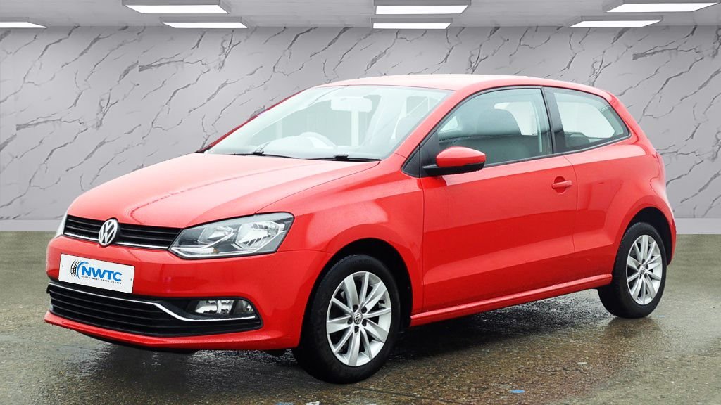 Used Volkswagen Polo 2015 for sale - 77422405: Photo 4