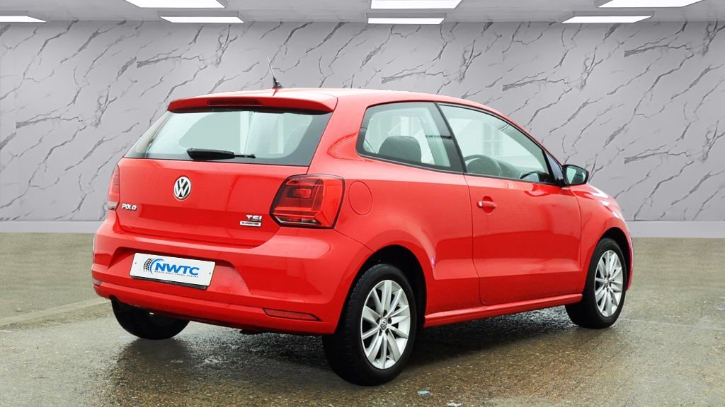 Used Volkswagen Polo 2015 for sale - 77422405: Photo 6