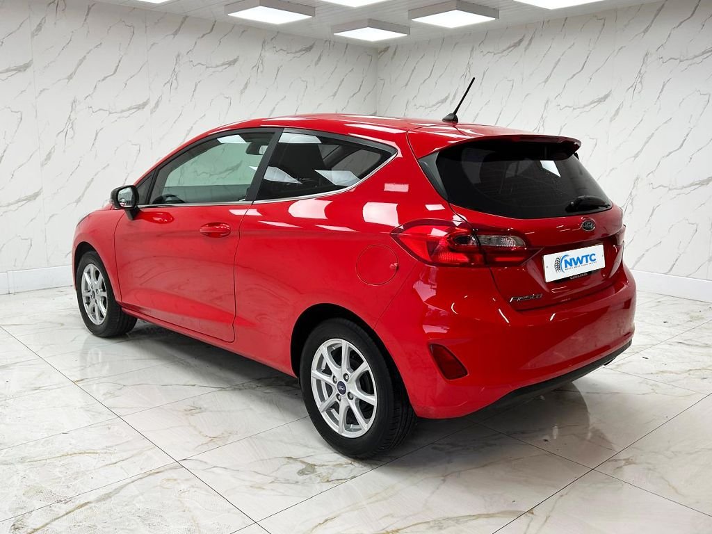 Used Ford Fiesta 2017 for sale - 76686600: Photo 7