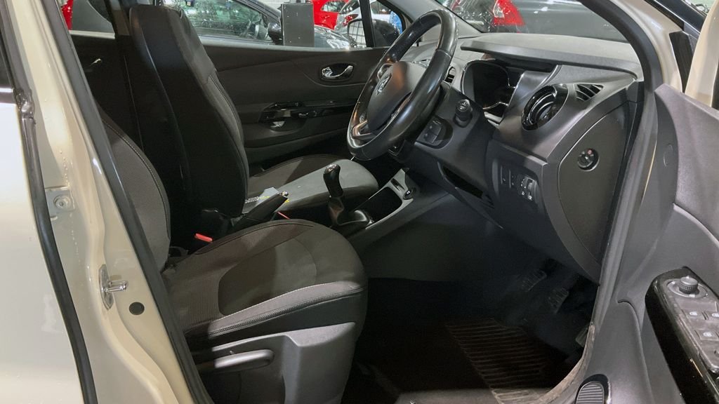 Used Renault Captur 2016 for sale - 76173078: Photo 12