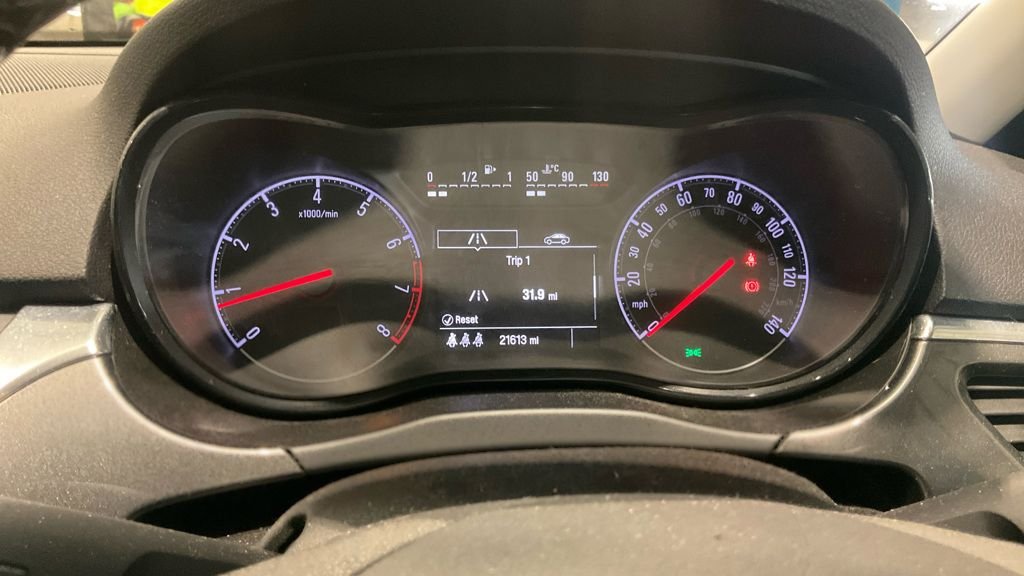 Used Vauxhall Corsa 2016 for sale - 76132589: Photo 9