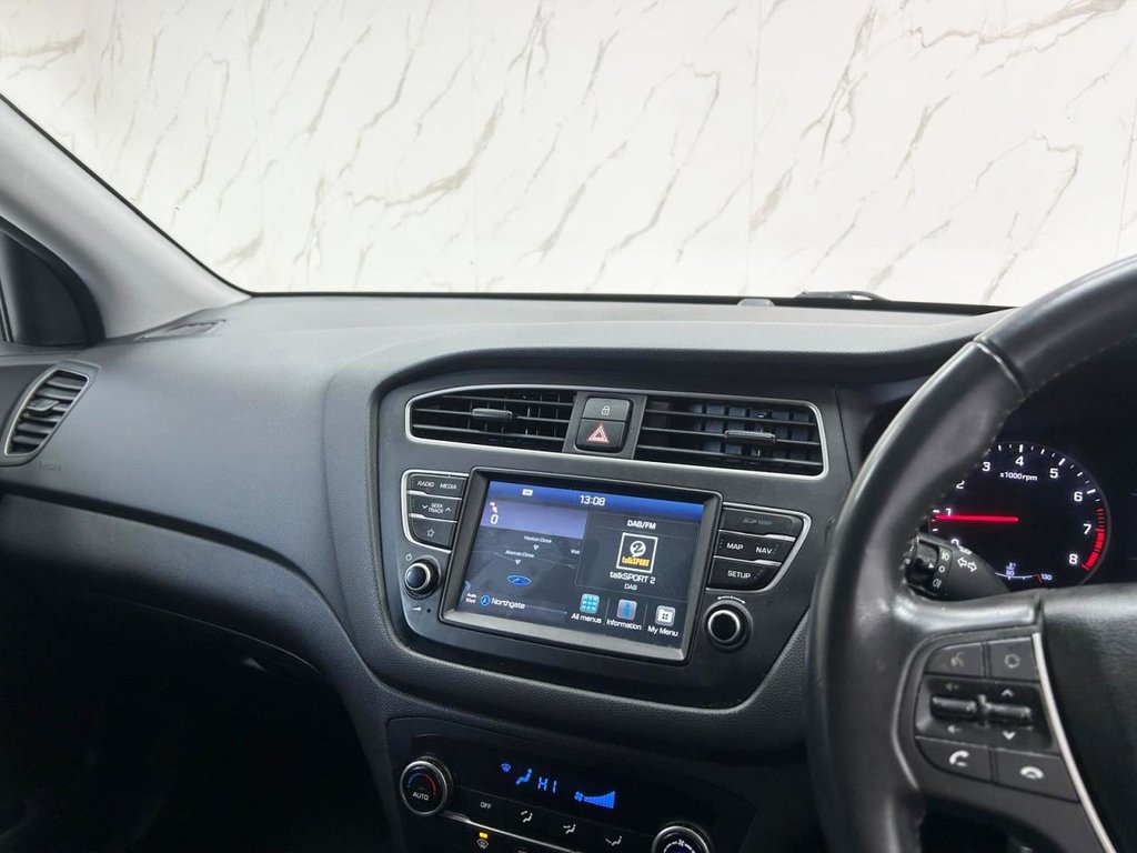 Used Hyundai i20 2018 for sale - 76686443: Photo 15