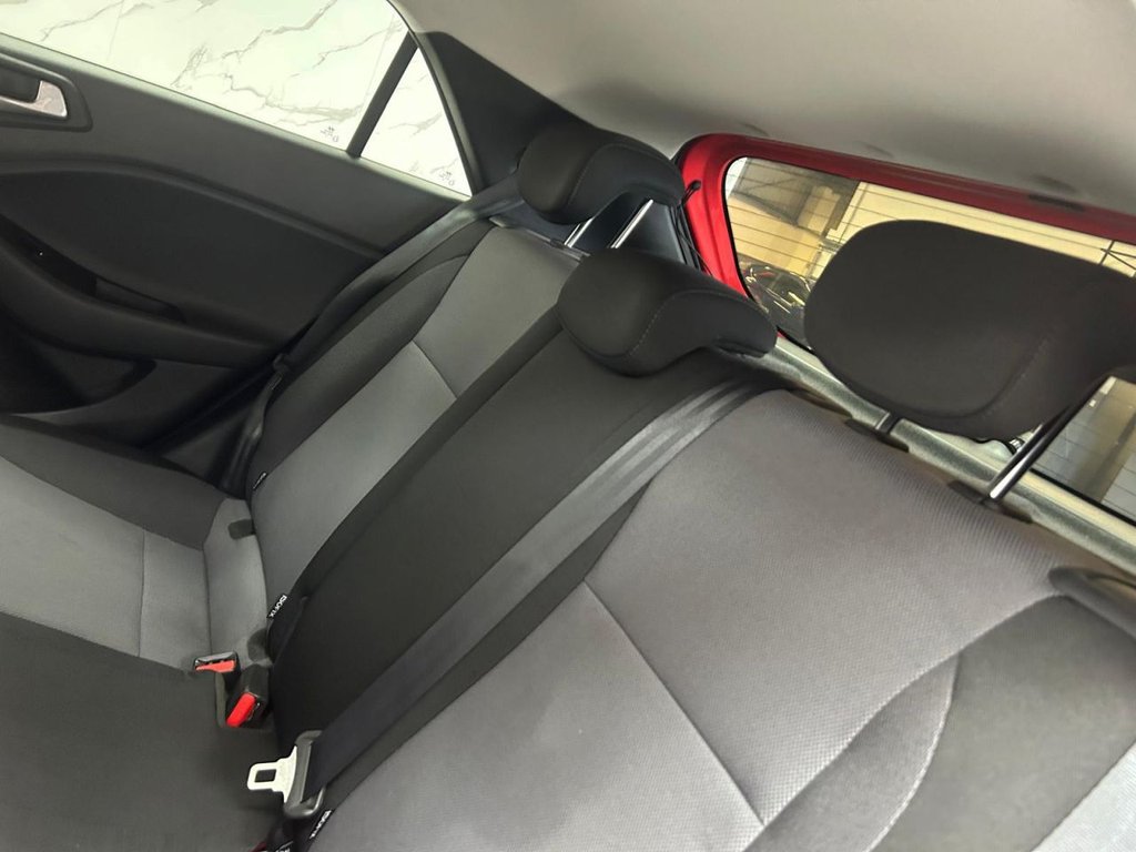 Used Hyundai i20 2018 for sale - 76686443: Photo 18