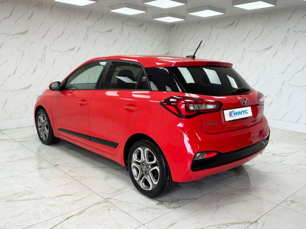 Used Hyundai i20 2018 for sale - 76686443: Photo 6