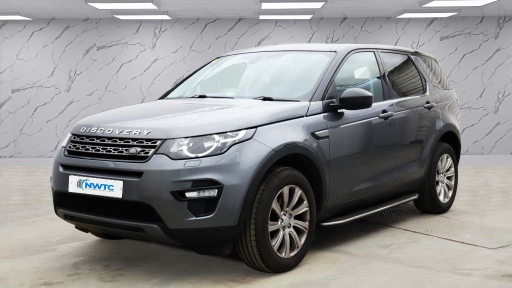 Used Land Rover Discovery Sport 2016 for sale - 77288218: Photo 3