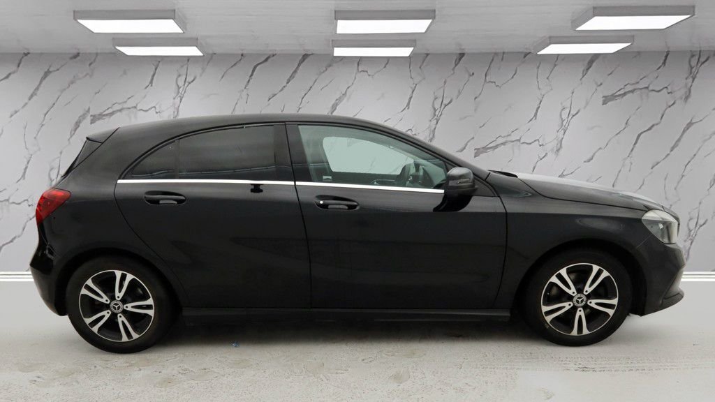 Used Mercedes-Benz A-Class 2017 for sale - 76792269: Photo 6