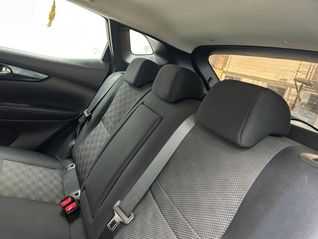 Used Nissan Qashqai 2016 for sale - 76768384: Photo 17