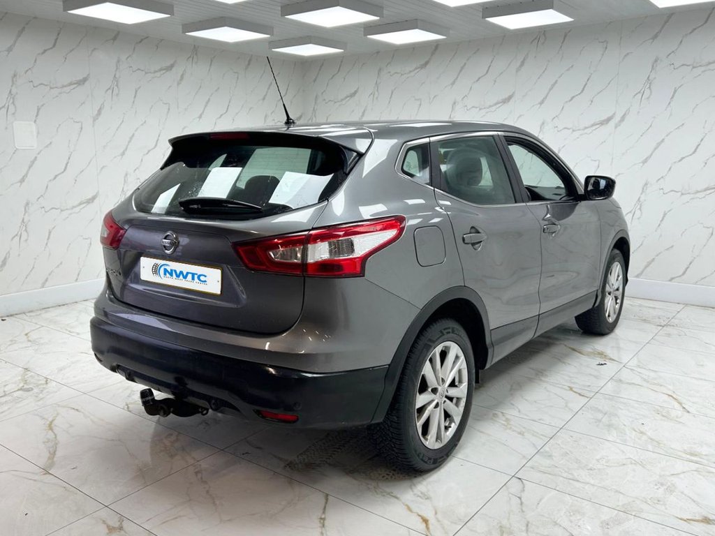 Used Nissan Qashqai 2016 for sale - 76768384: Photo 6