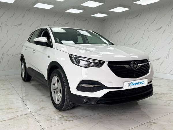 Used Vauxhall Grandland X 2019 for sale - 75585577: Photo 2